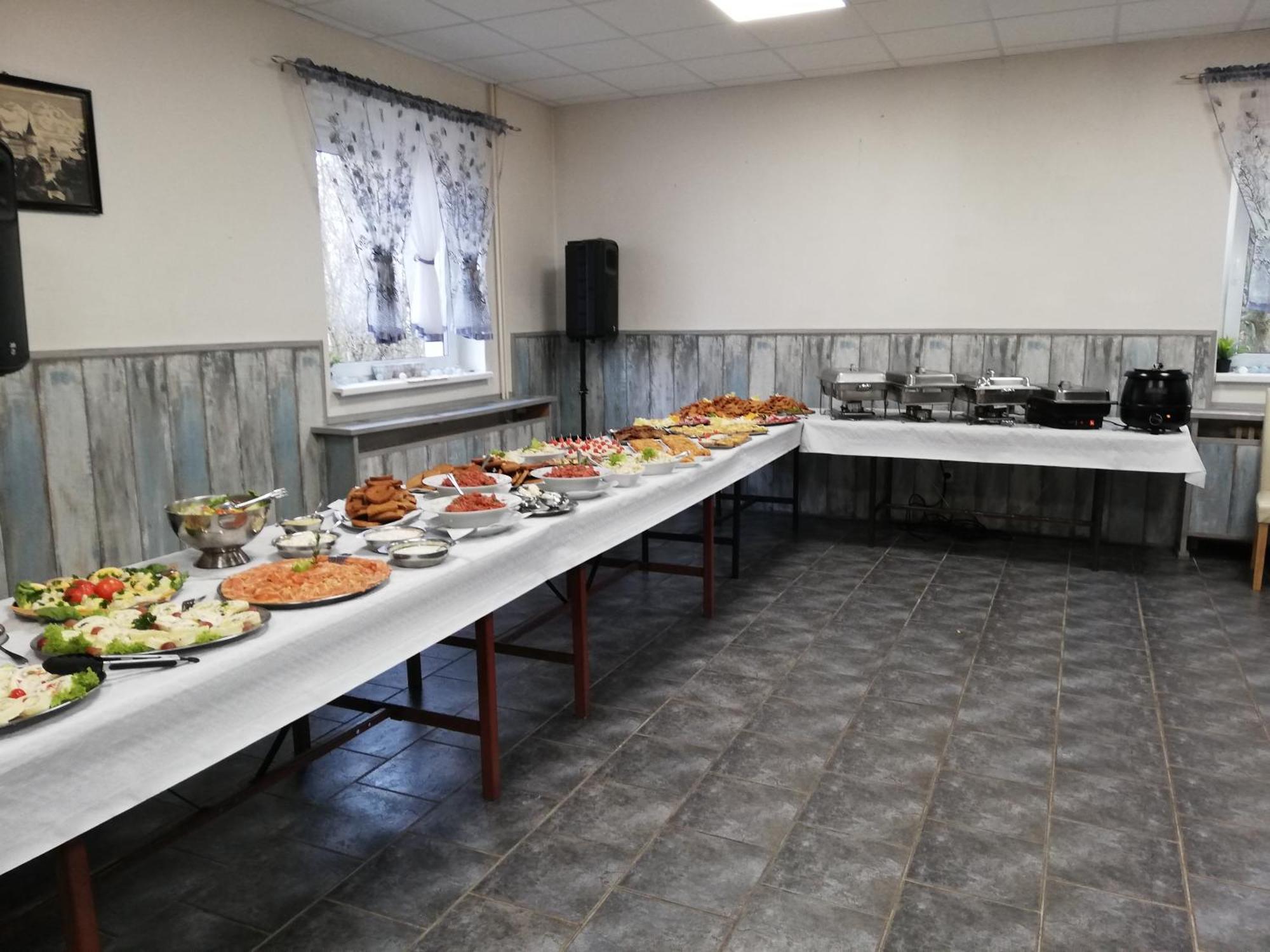 Hotel Kamenny Vrch Хомутов Екстер'єр фото