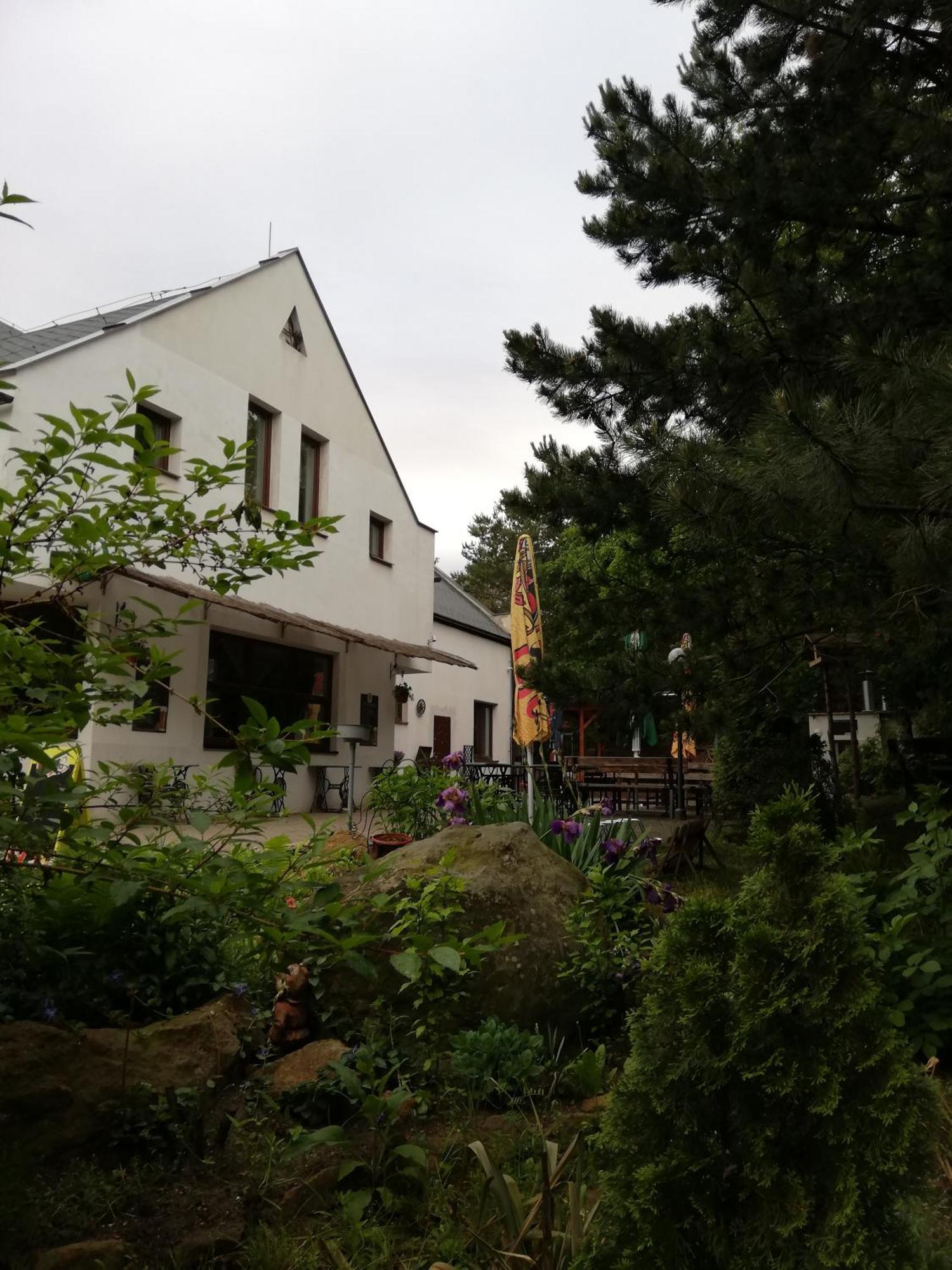 Hotel Kamenny Vrch Хомутов Екстер'єр фото