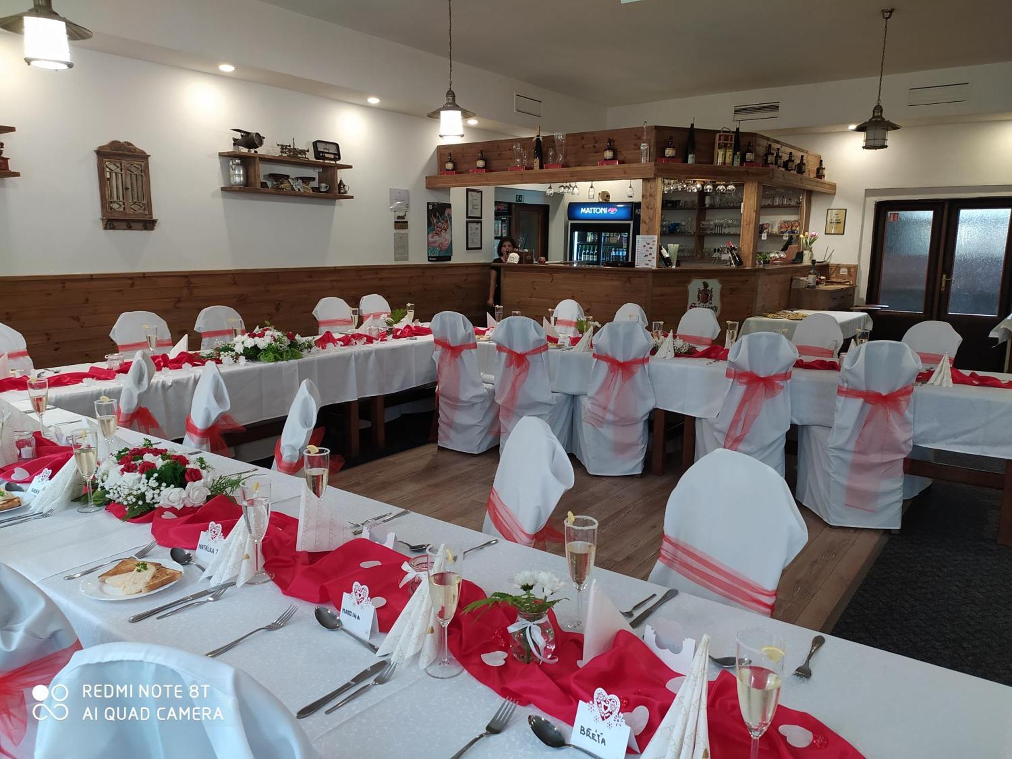 Hotel Kamenny Vrch Хомутов Екстер'єр фото