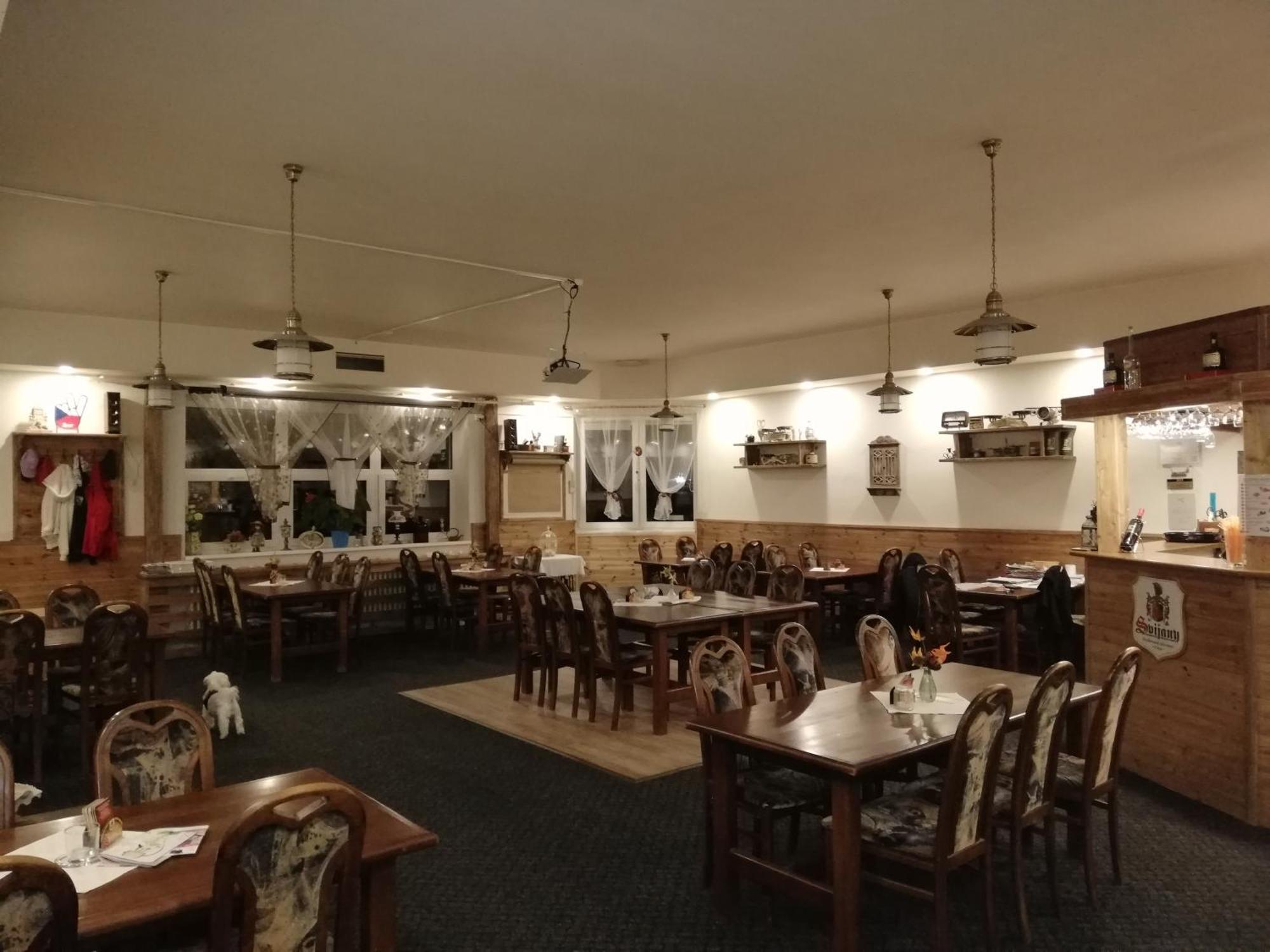 Hotel Kamenny Vrch Хомутов Екстер'єр фото